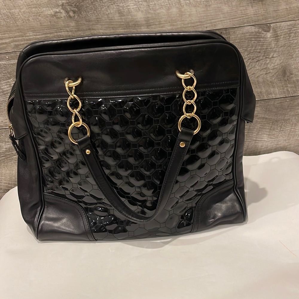 Ann Taylor chain patent quilted Bag like new, very stylish!